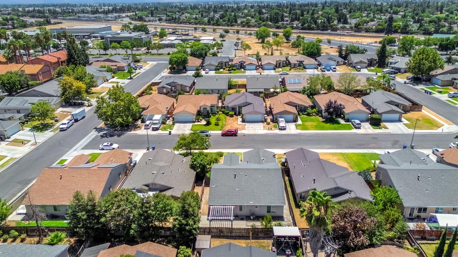 4752 W Fremont Ave, Fresno, CA 93722