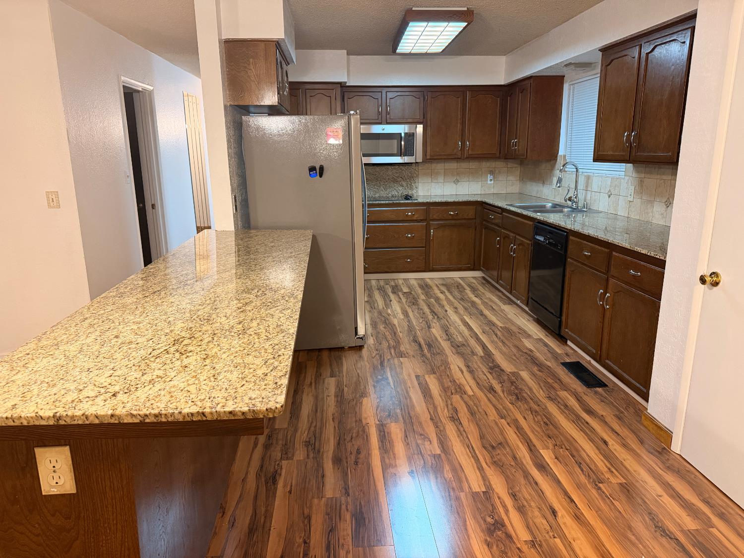 3177 E Tenaya Way, Fresno, CA 93710
