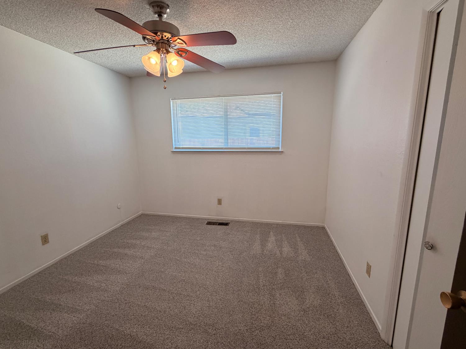 3177 E Tenaya Way, Fresno, CA 93710