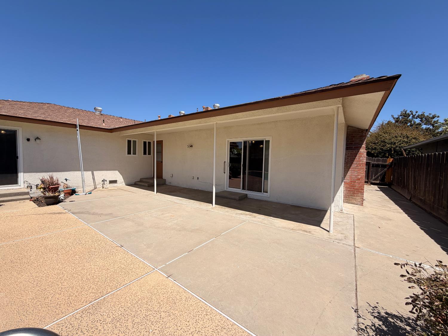 3177 E Tenaya Way, Fresno, CA 93710