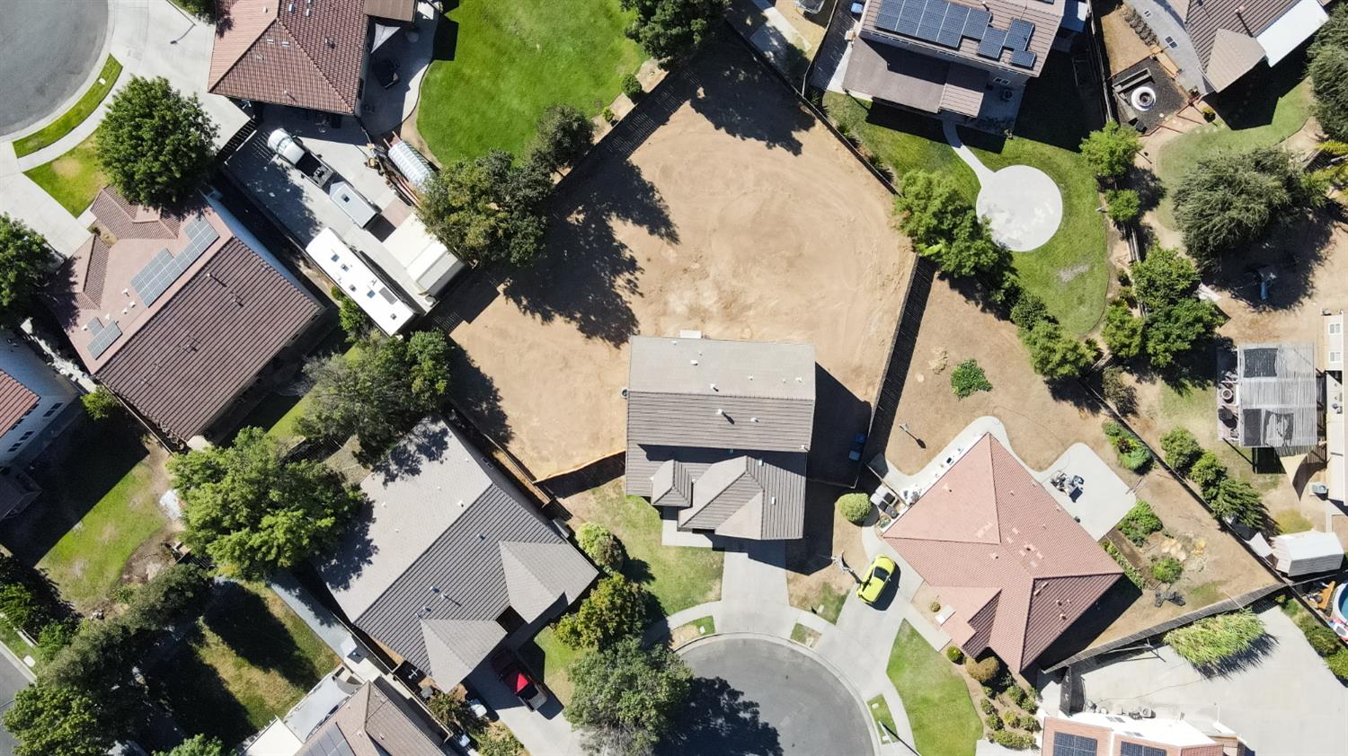 3055 N Bliss Ave, Fresno, CA 93727