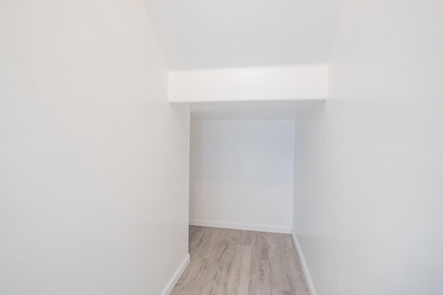 3055 N Bliss Ave, Fresno, CA 93727