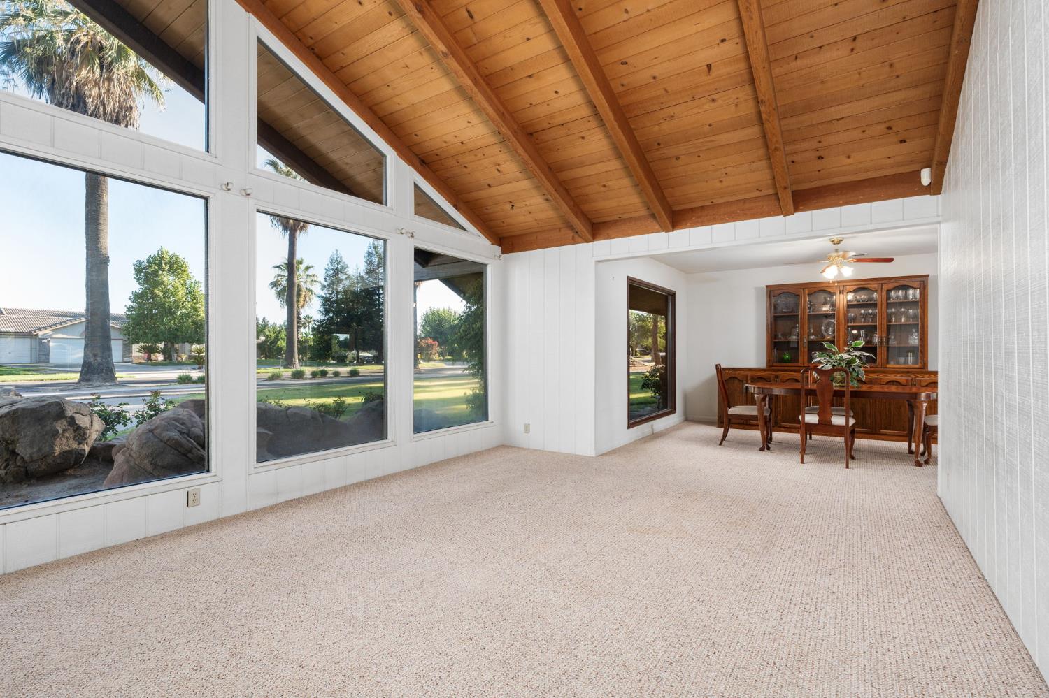 14410 W Kearney Blvd, Kerman, CA 93630