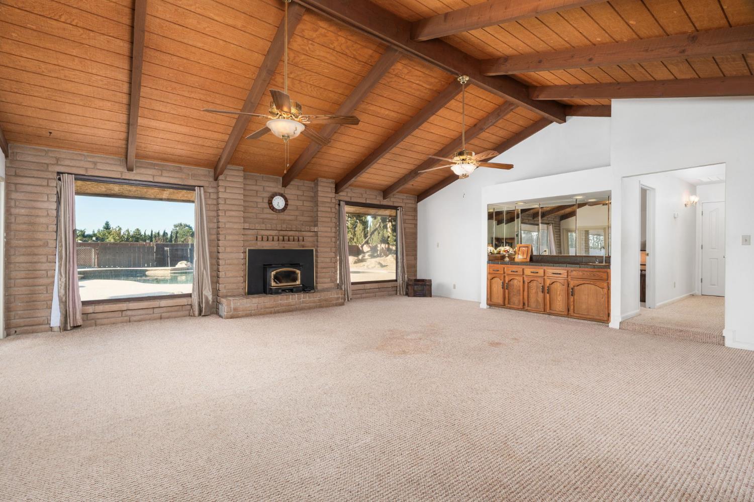 14410 W Kearney Blvd, Kerman, CA 93630