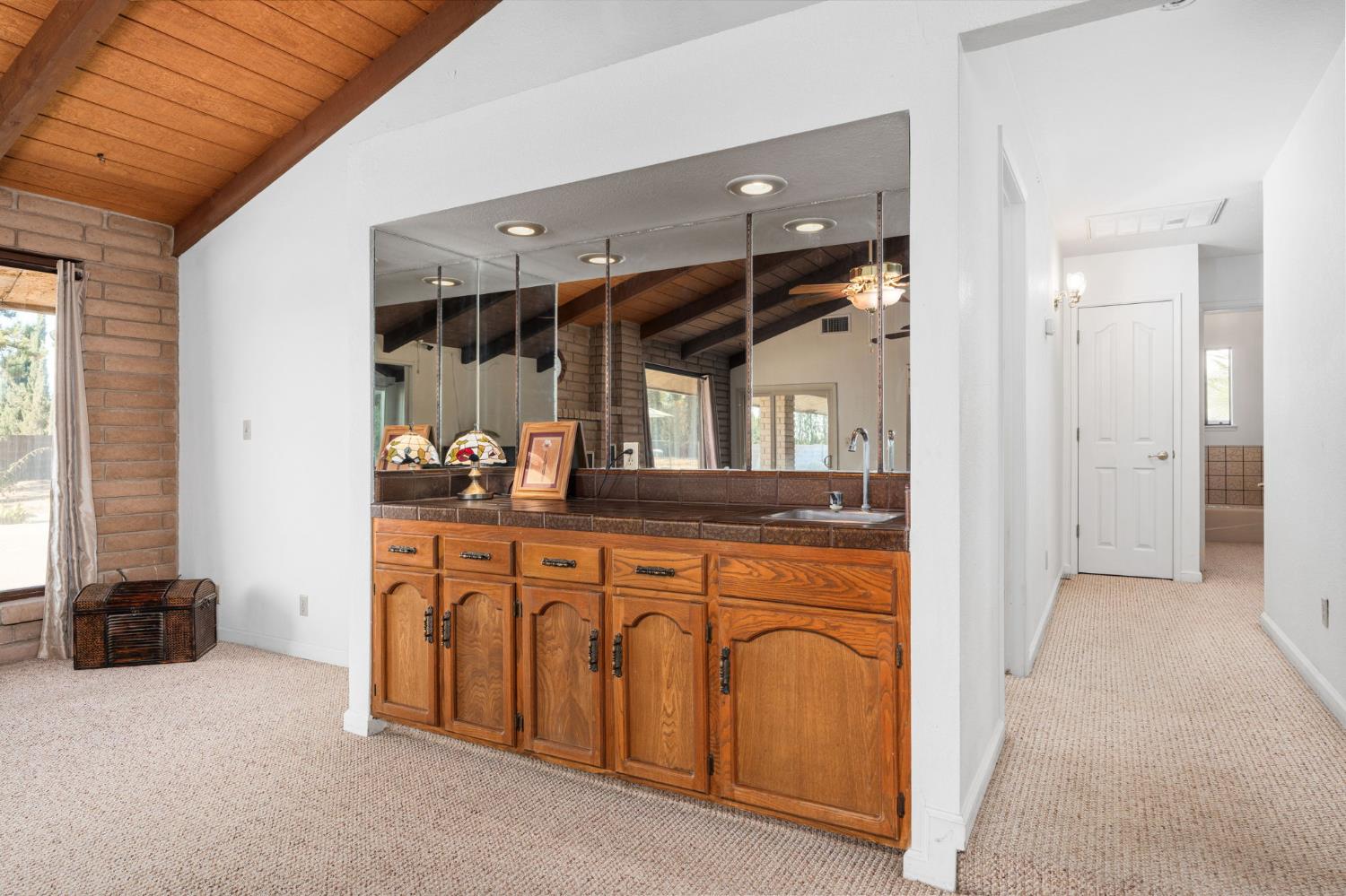 14410 W Kearney Blvd, Kerman, CA 93630