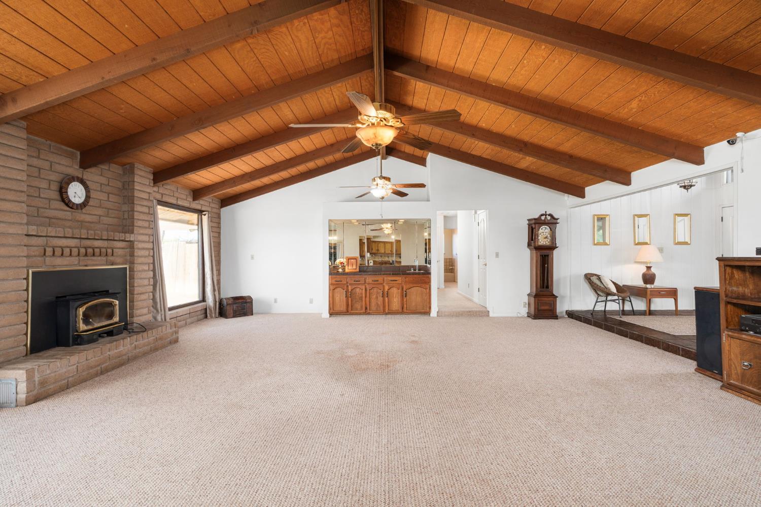 14410 W Kearney Blvd, Kerman, CA 93630