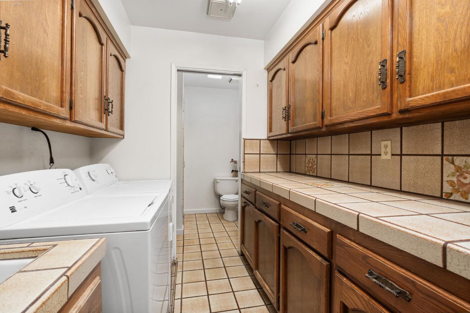 14410 W Kearney Blvd, Kerman, CA 93630