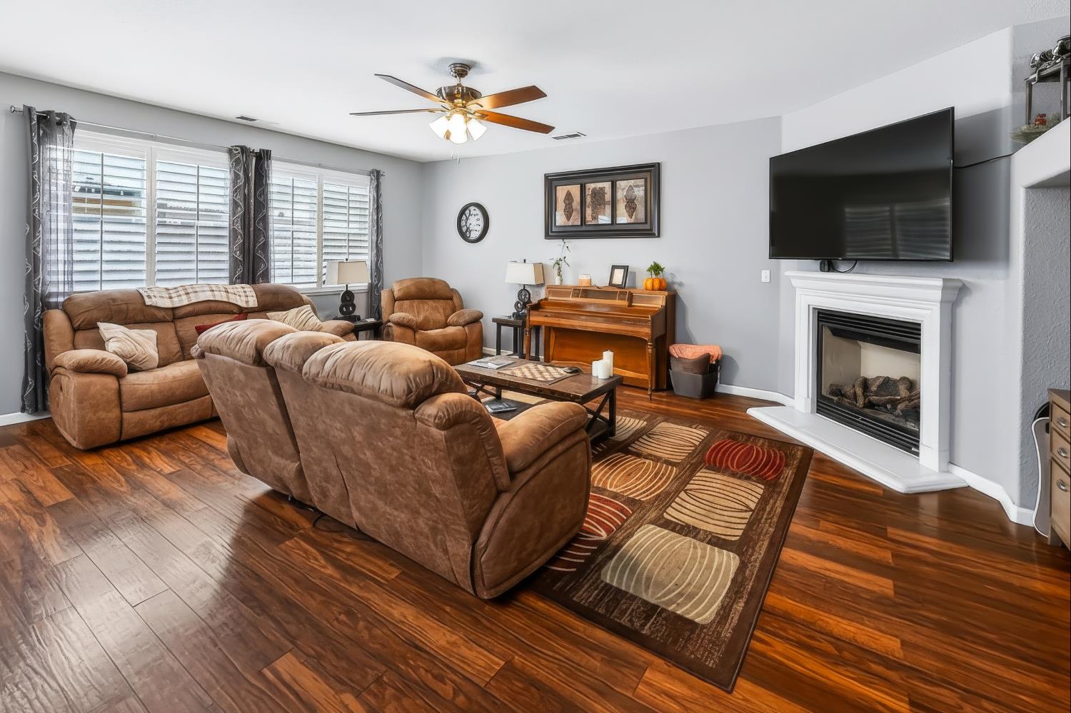 2678 Scott Ave, Clovis, CA 93611