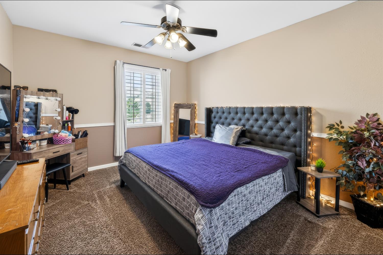 2678 Scott Ave, Clovis, CA 93611