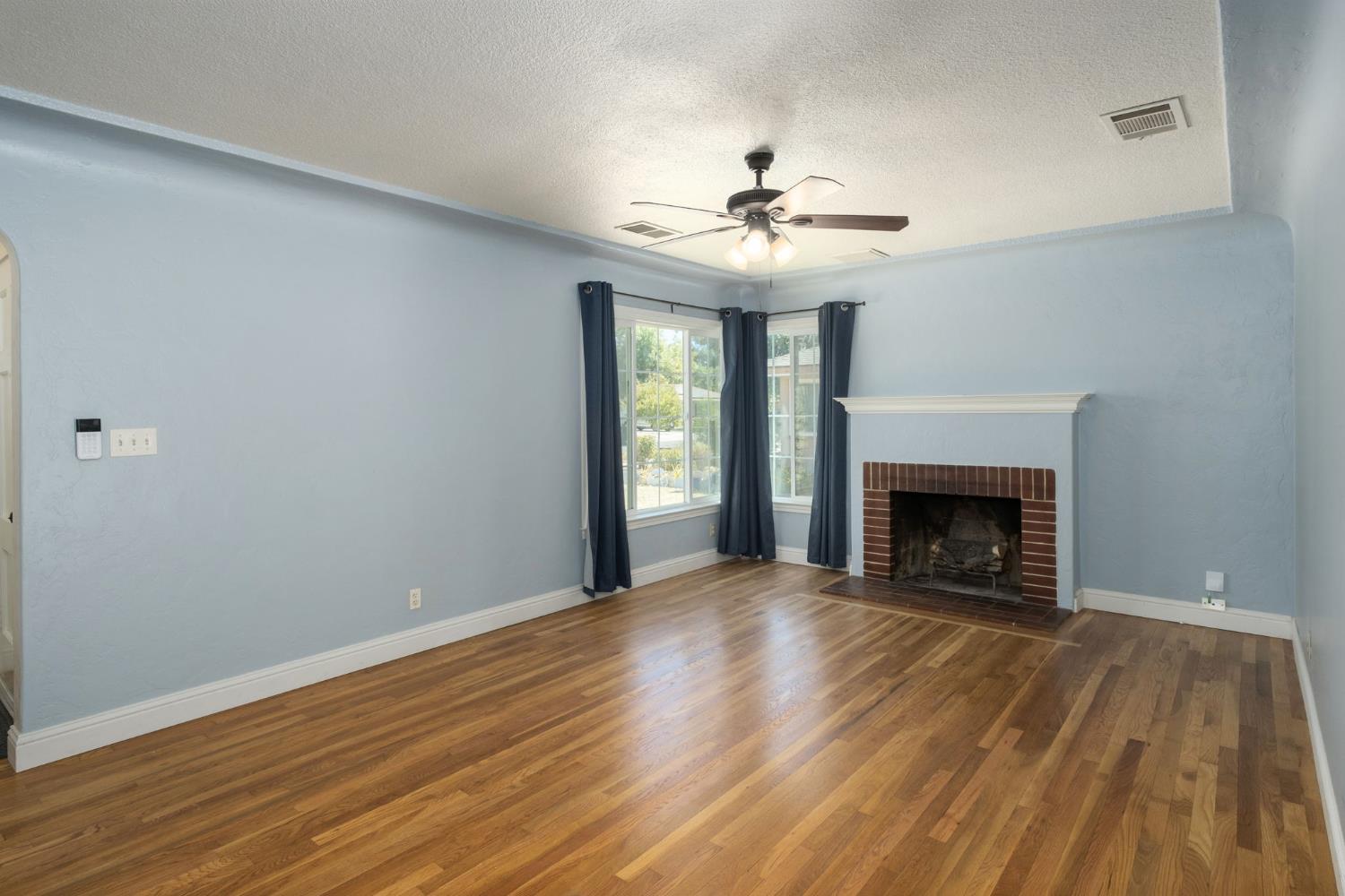 2968 E Terrace, Fresno, CA 93703