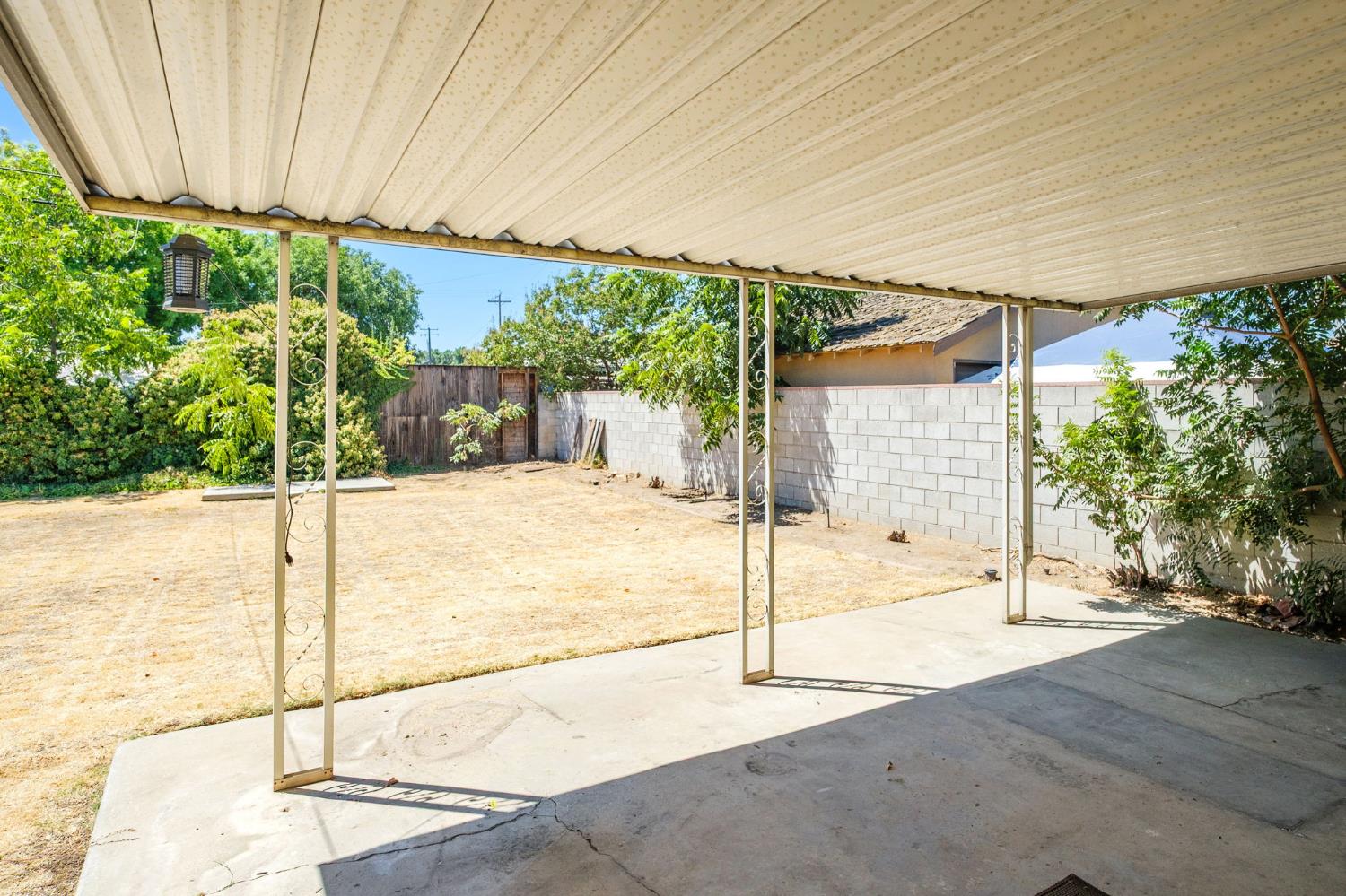 2968 E Terrace, Fresno, CA 93703