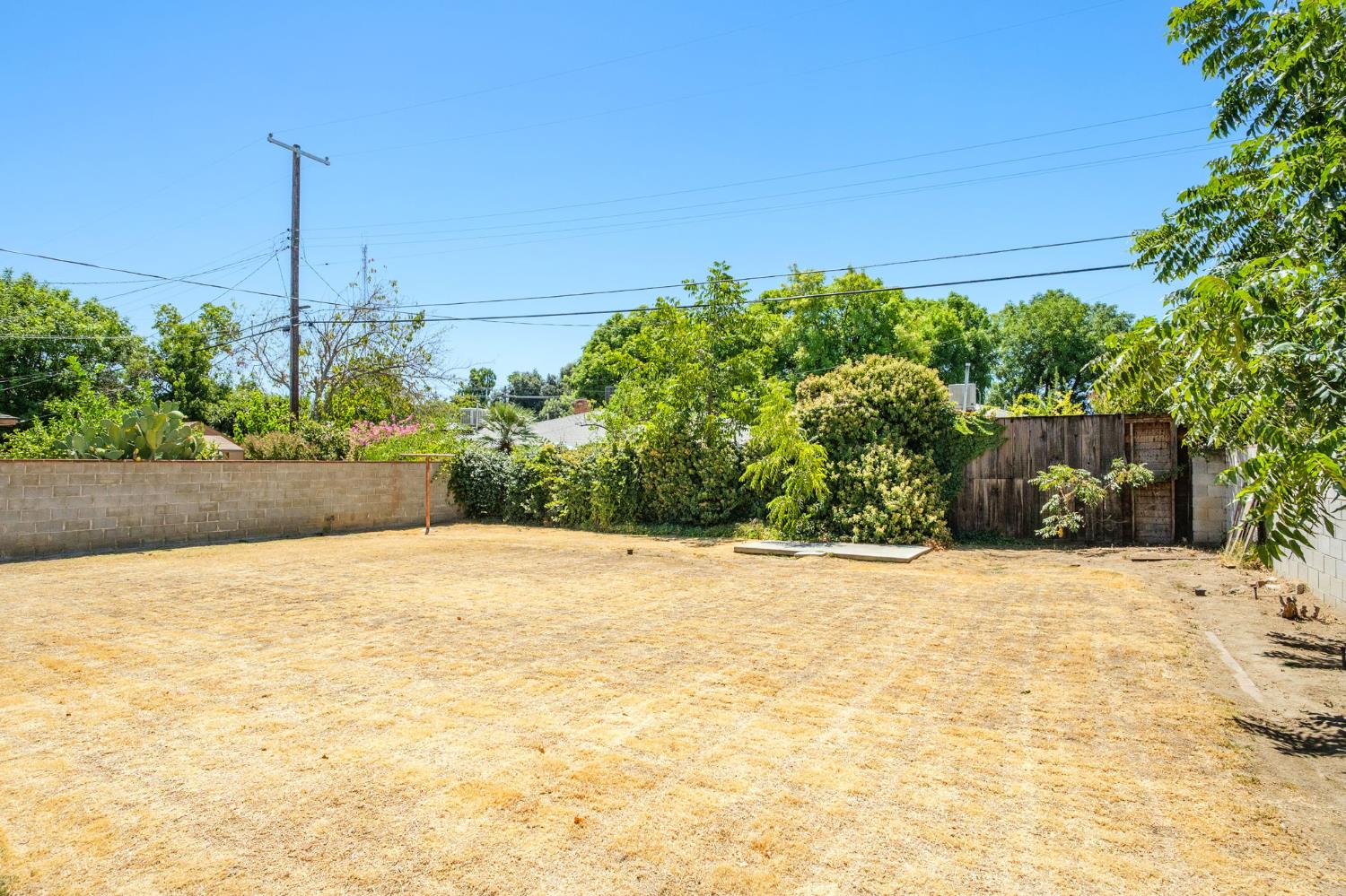 2968 E Terrace, Fresno, CA 93703