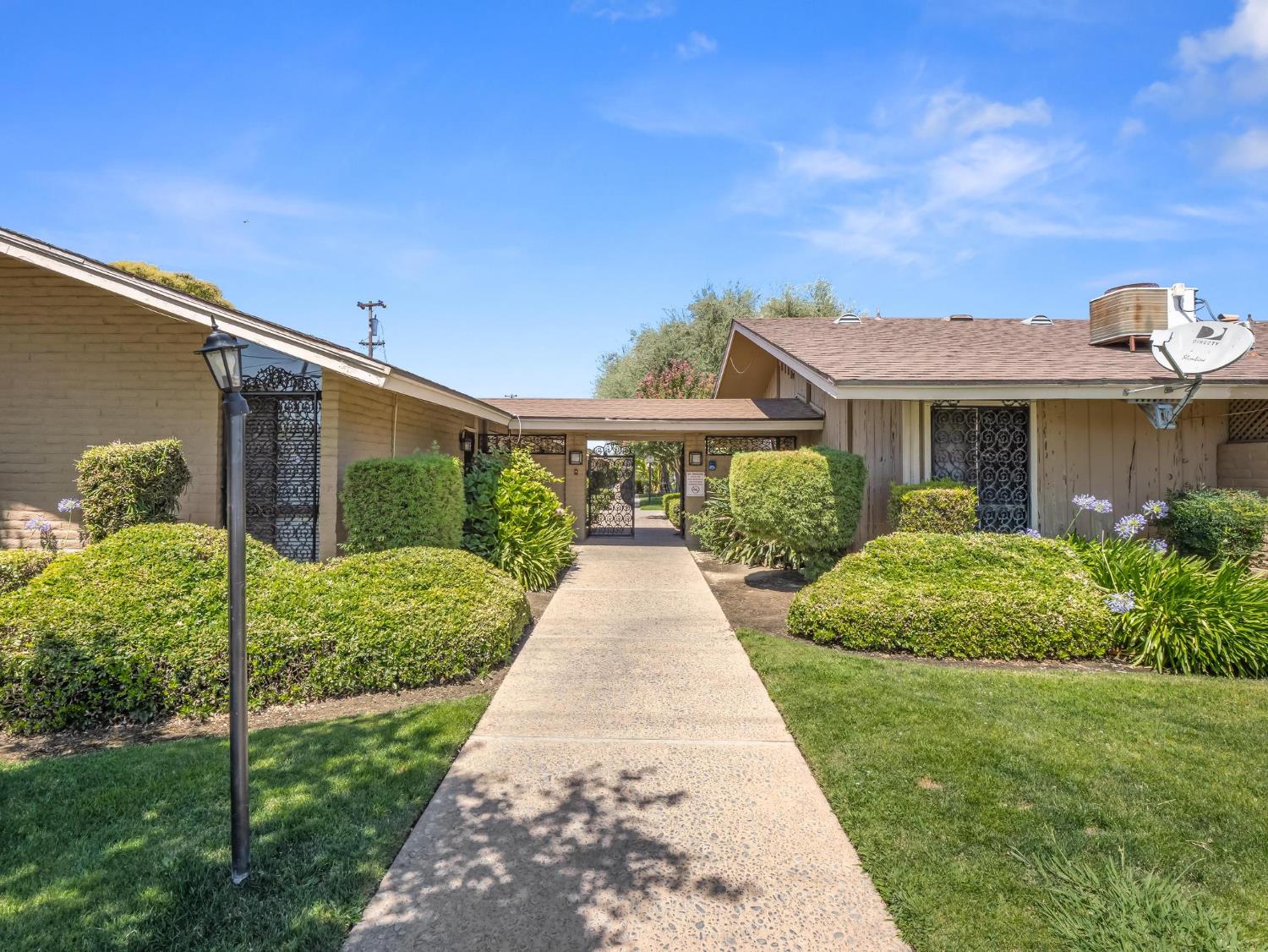 3749 N Fruit Ave #C, Fresno, CA 93705