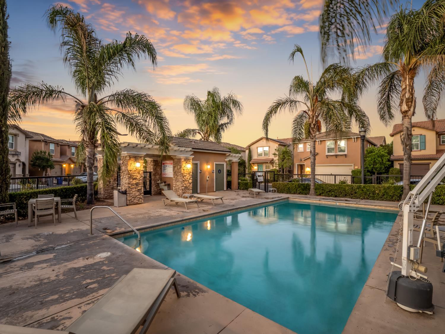 3243 W Nobility Dr, Fresno, CA 93711