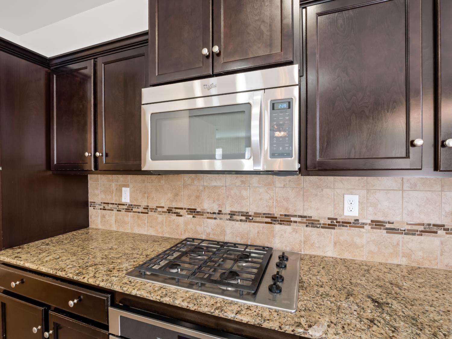 3243 W Nobility Dr, Fresno, CA 93711