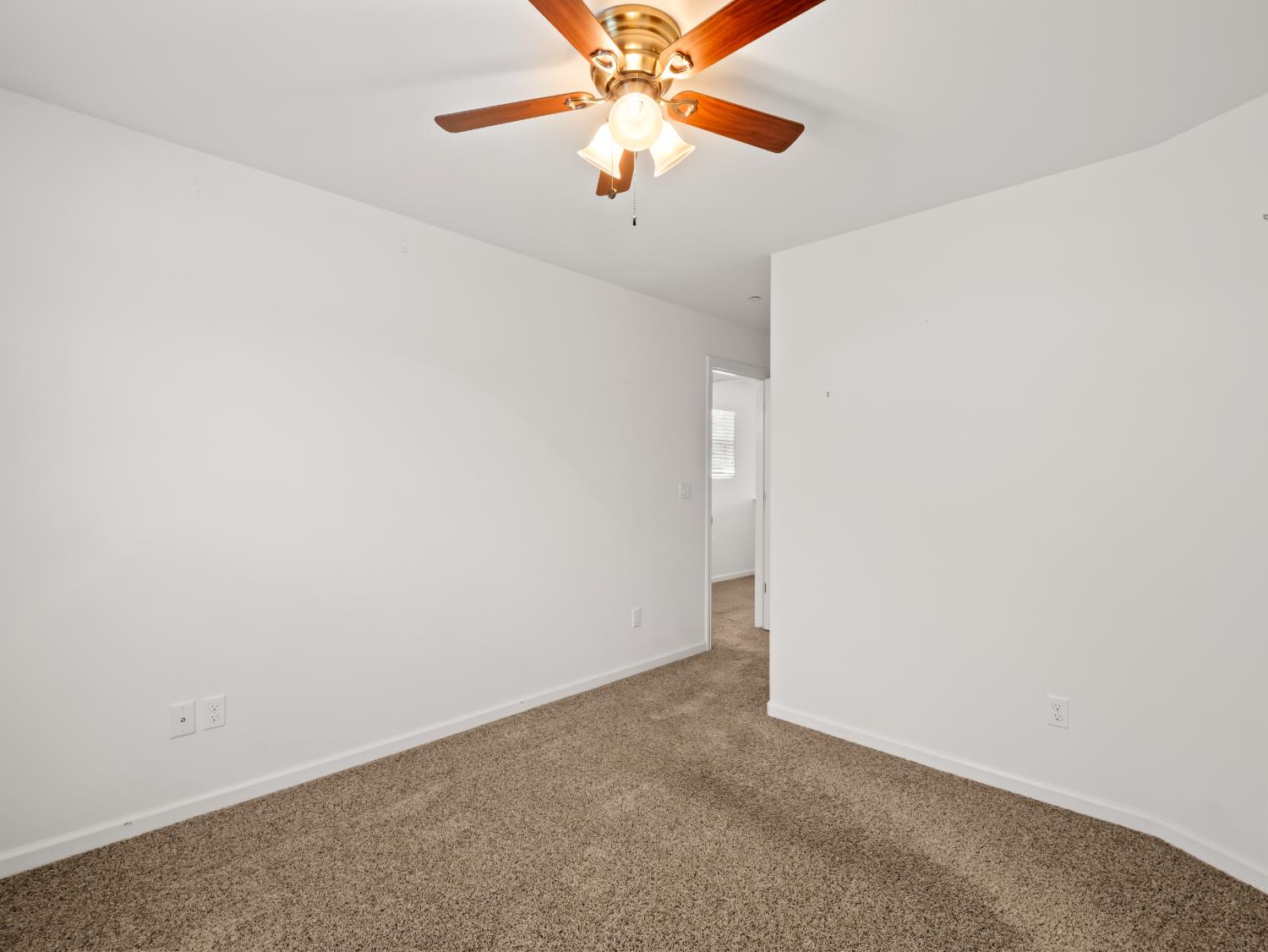 3243 W Nobility Dr, Fresno, CA 93711