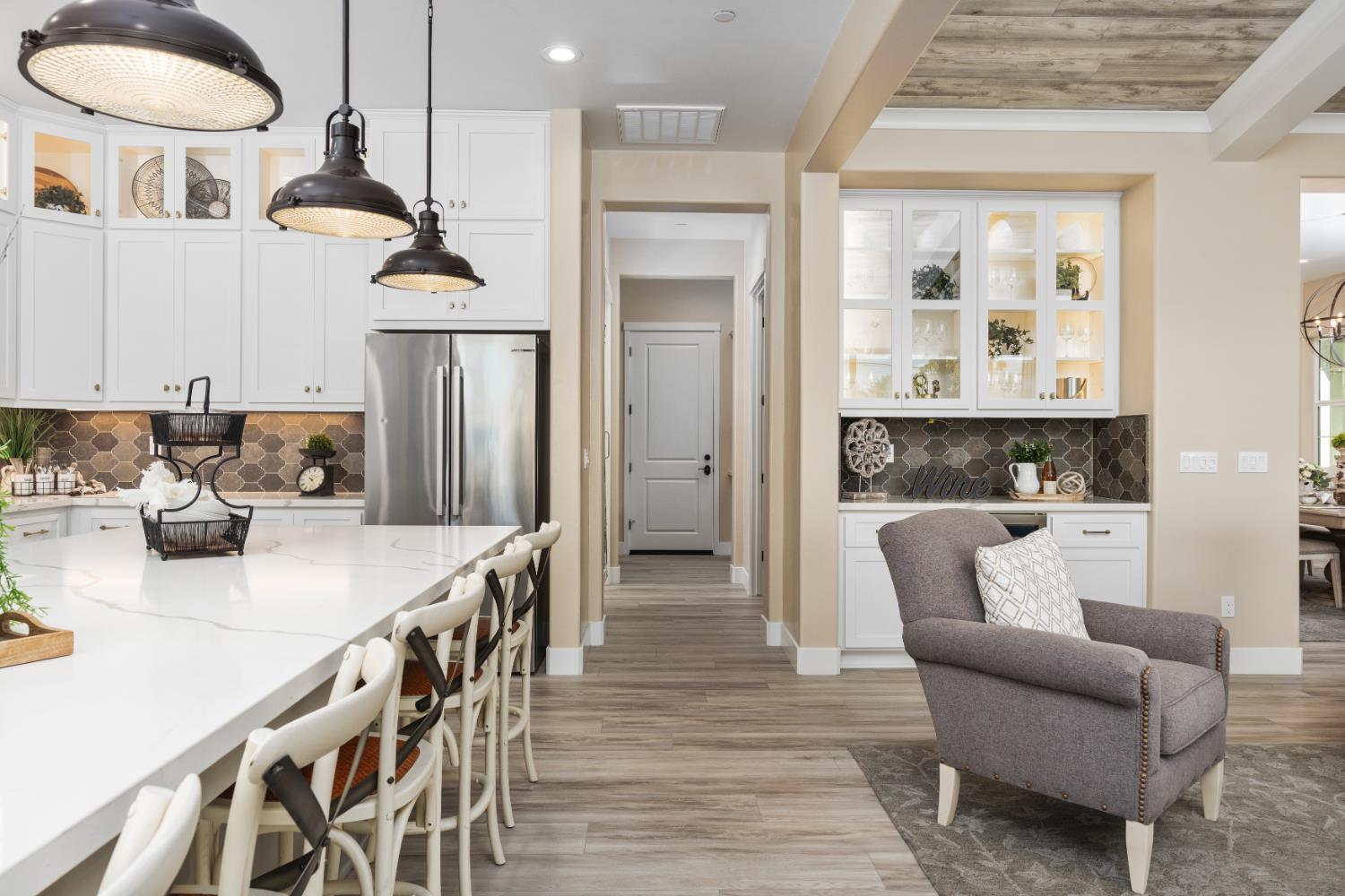 1681 N Shirley Ave, Clovis, CA 93619