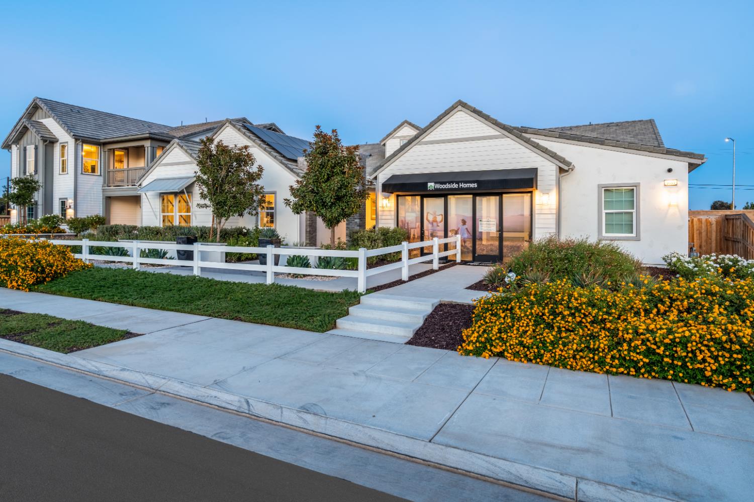 1681 N Shirley Ave, Clovis, CA 93619