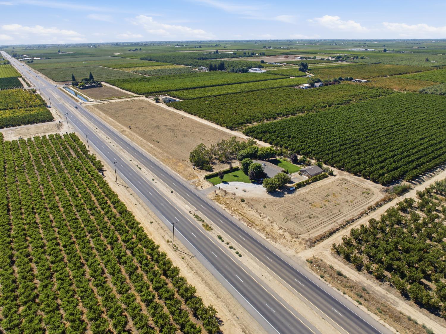 3448 Avenue 416, Reedley, CA 93654