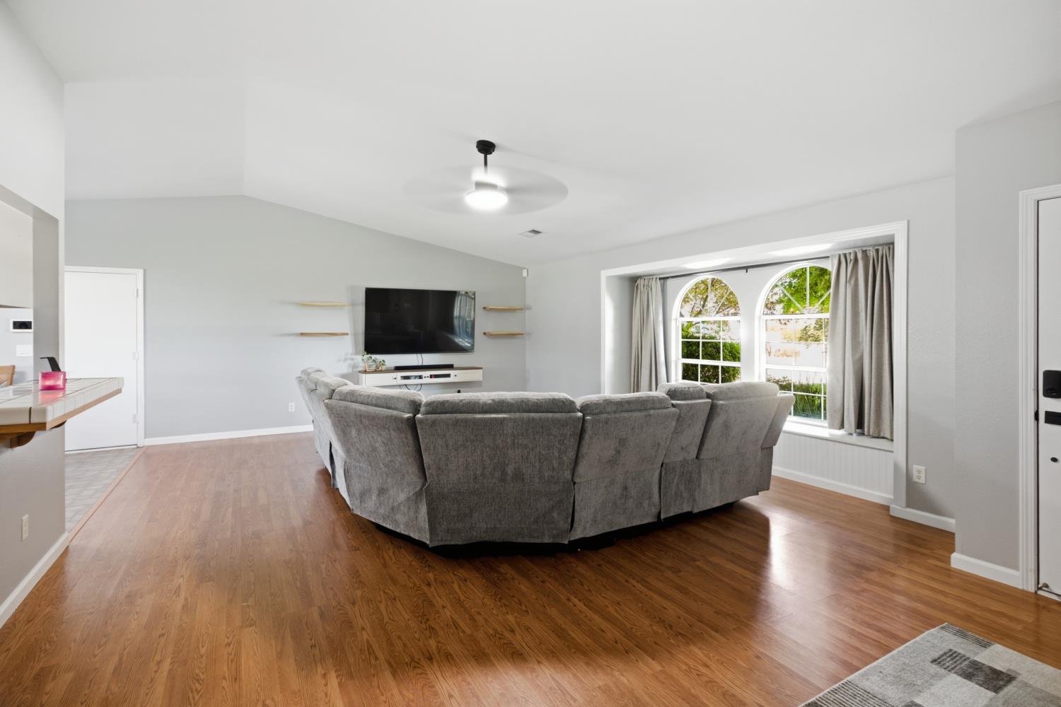 3448 Avenue 416, Reedley, CA 93654