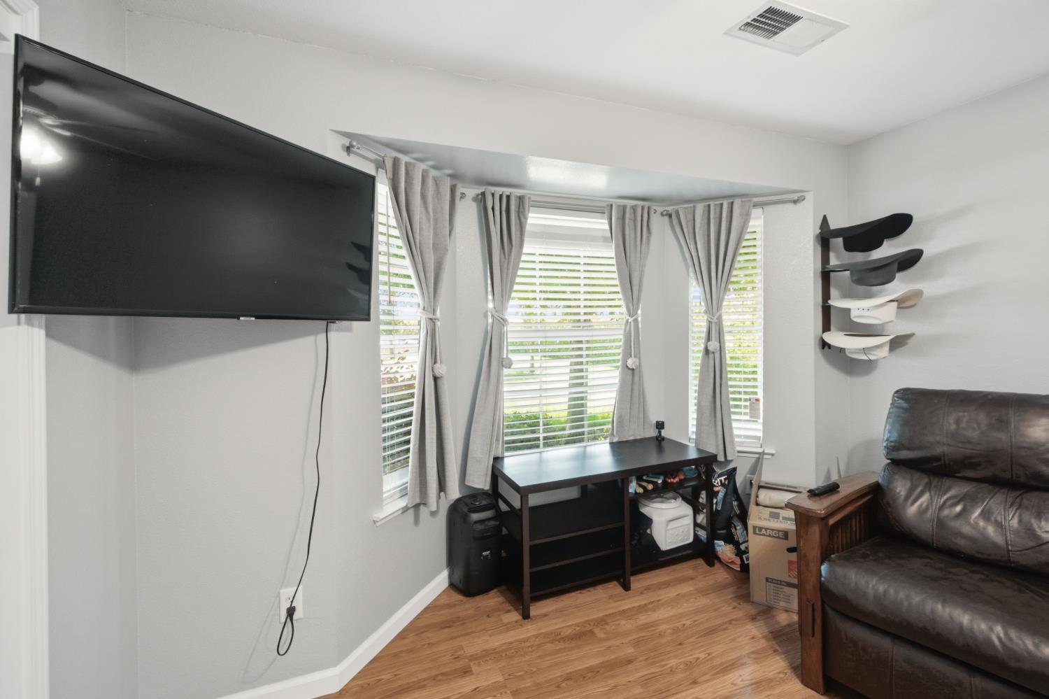 3448 Avenue 416, Reedley, CA 93654