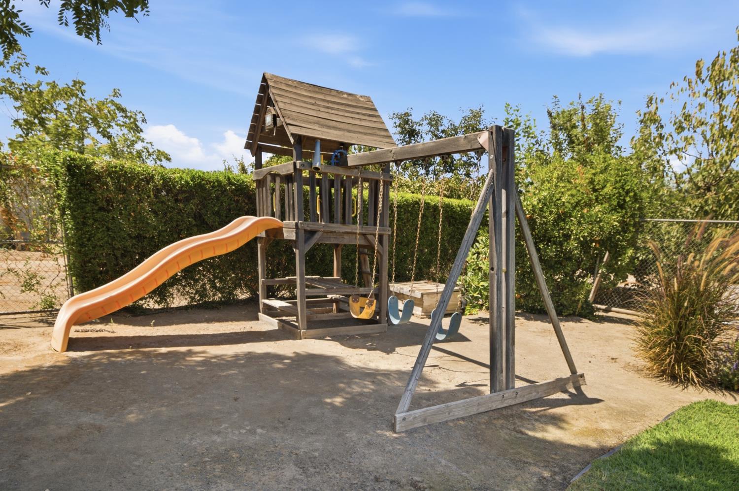 3448 Avenue 416, Reedley, CA 93654