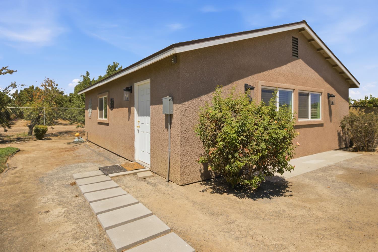3448 Avenue 416, Reedley, CA 93654