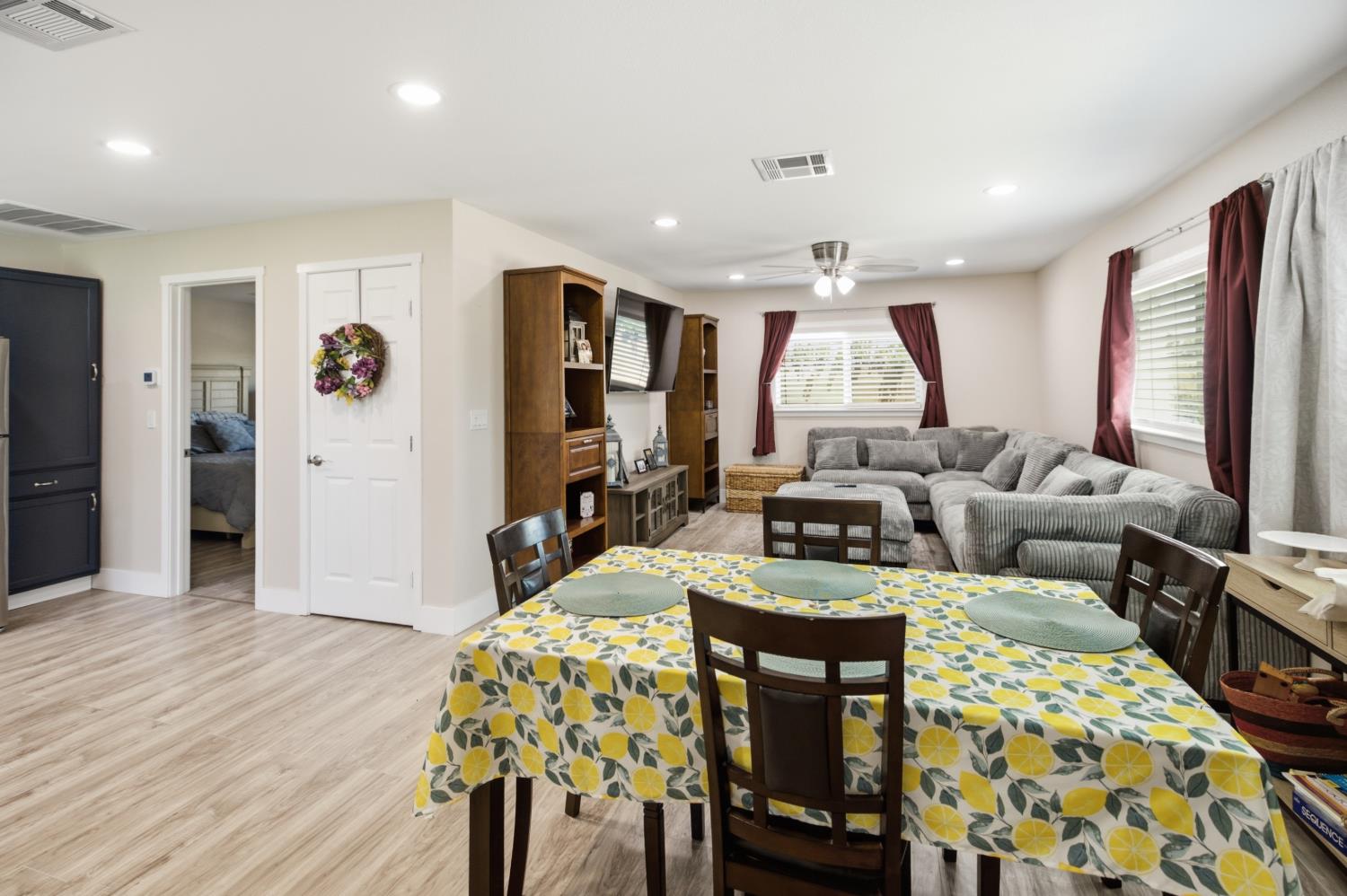 3448 Avenue 416, Reedley, CA 93654
