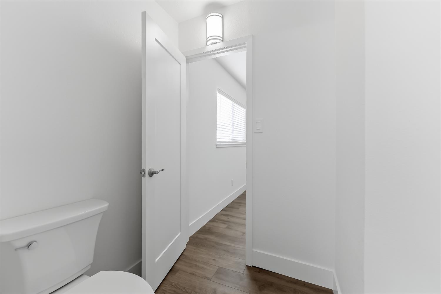 3042 W Mendes Dr, Riverdale, CA 93656