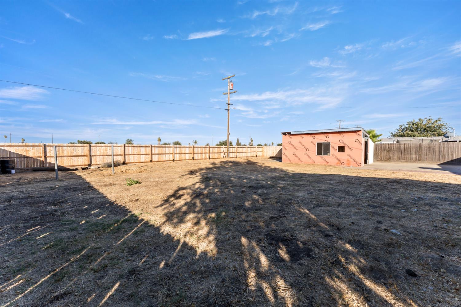 3042 W Mendes Dr, Riverdale, CA 93656