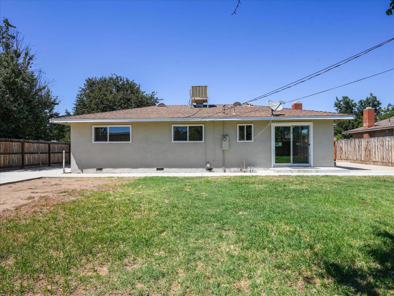5358 E Tyler Ave, Fresno, CA 93727