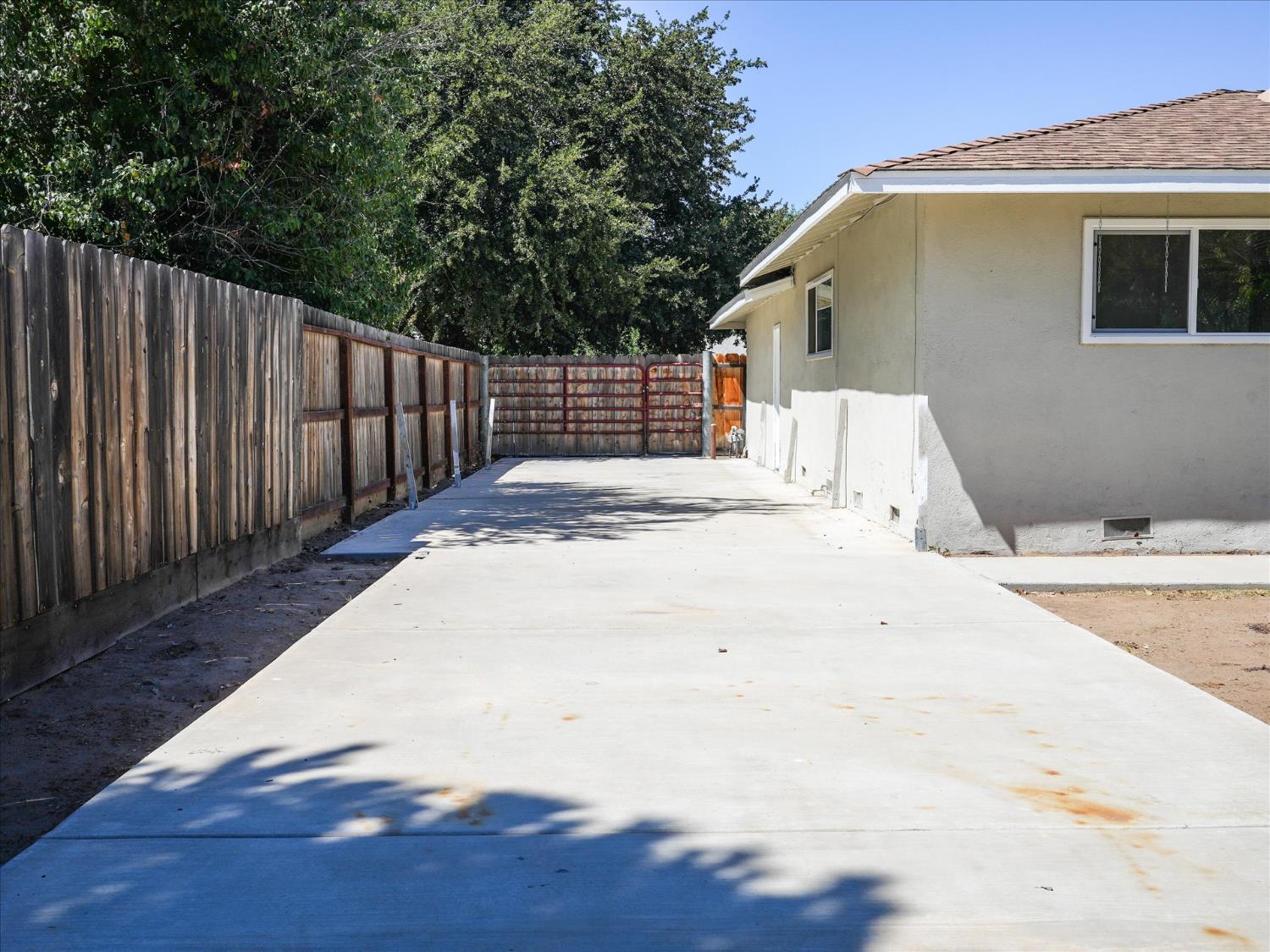 5358 E Tyler Ave, Fresno, CA 93727