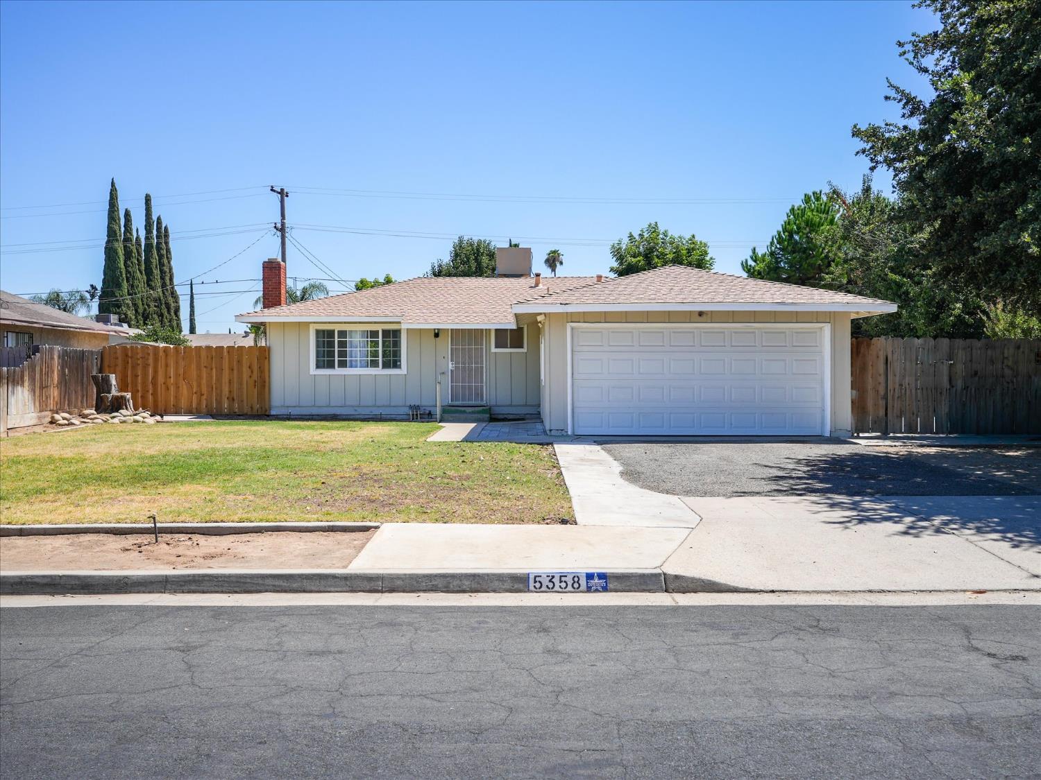 5358 E Tyler Ave, Fresno, CA 93727