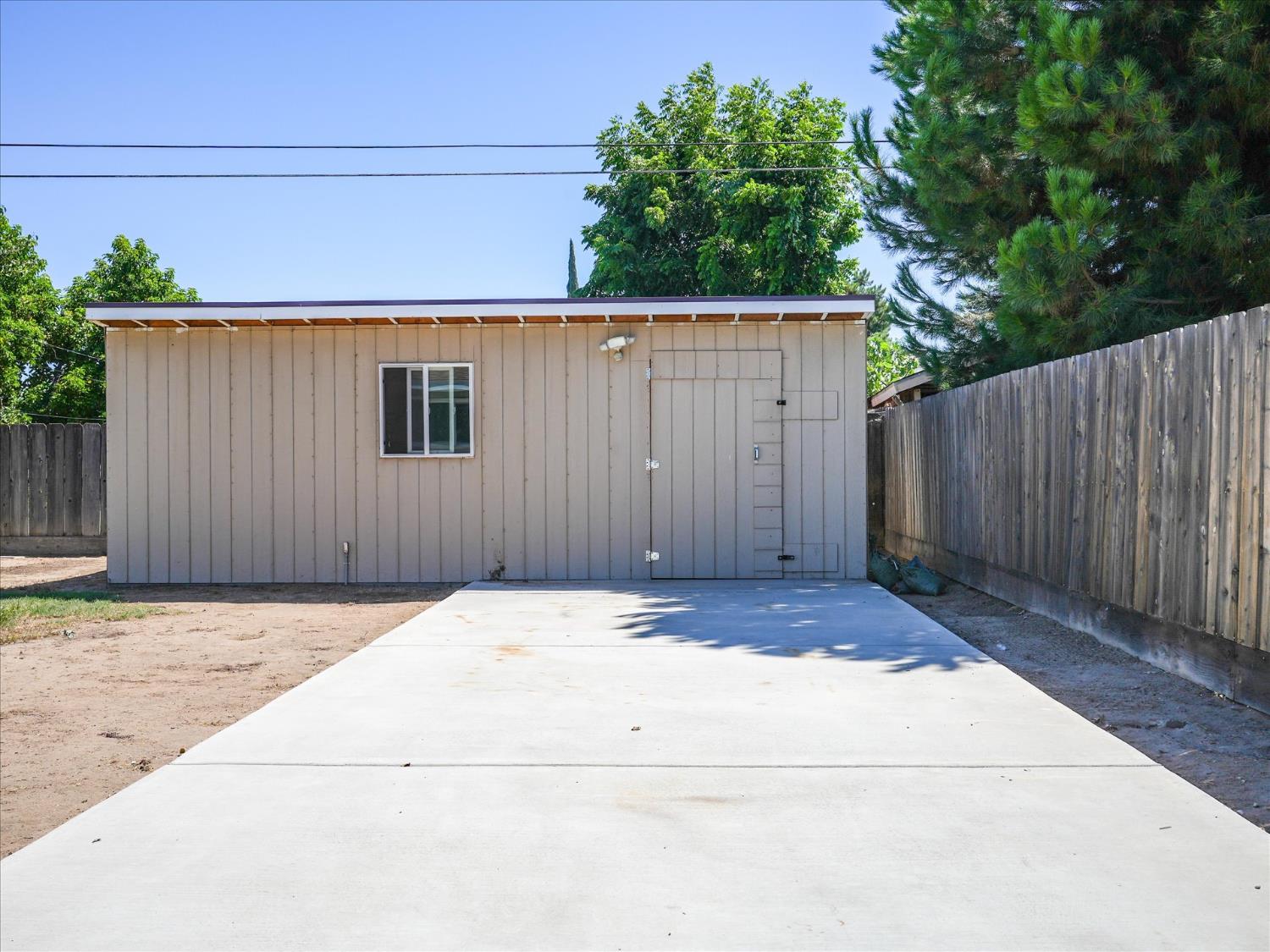 5358 E Tyler Ave, Fresno, CA 93727