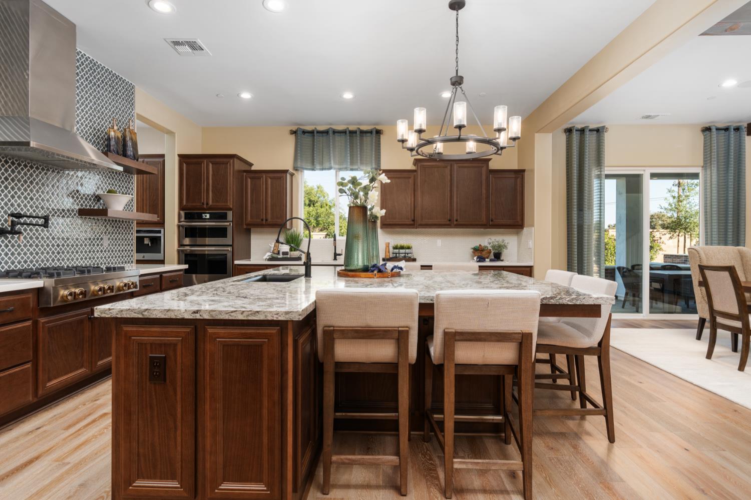 1691 Shirley, Clovis, CA 93619