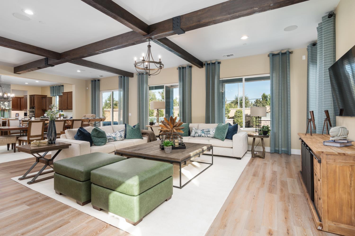 1691 Shirley, Clovis, CA 93619