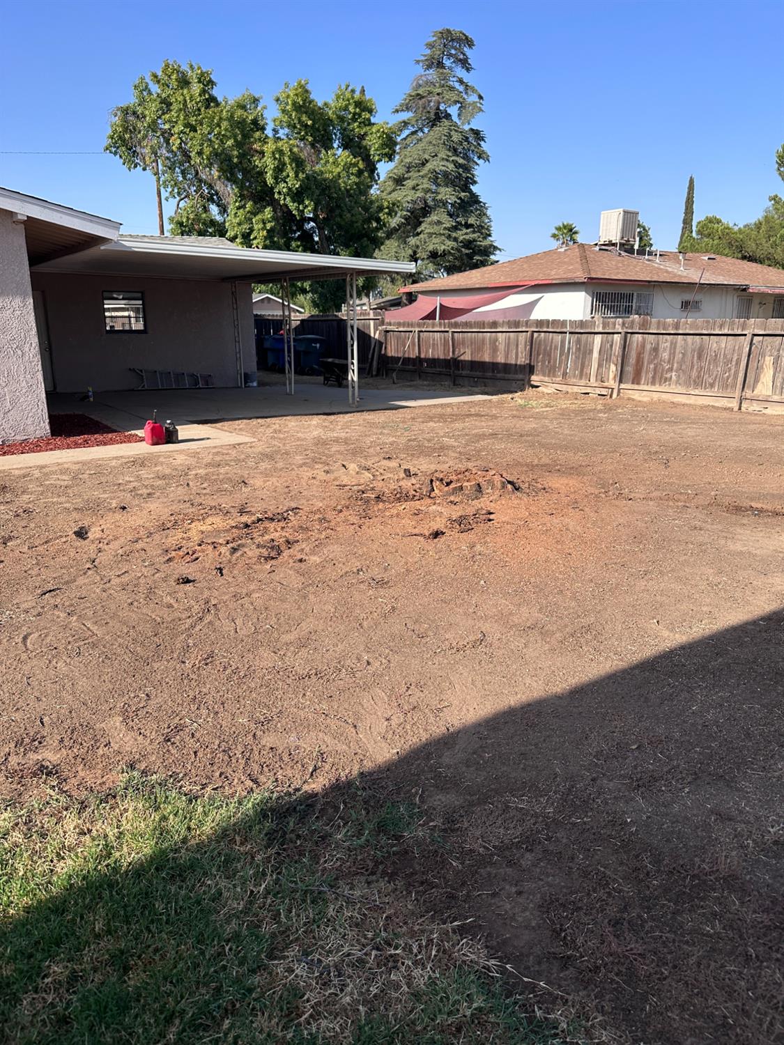 65 E Calimyrna Ave, Fresno, CA 93710