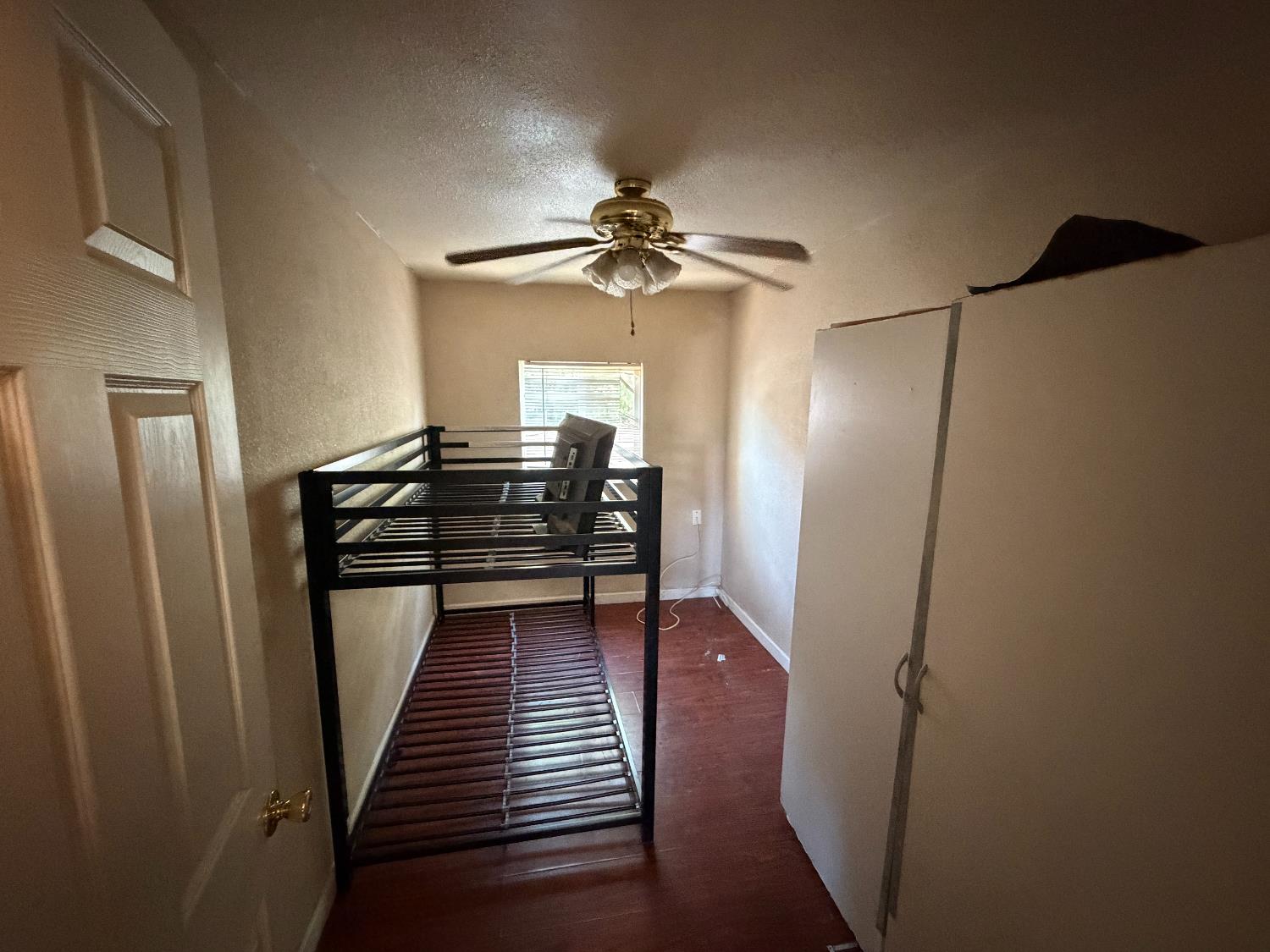 2837 E Grant Ave, Fresno, CA 93701