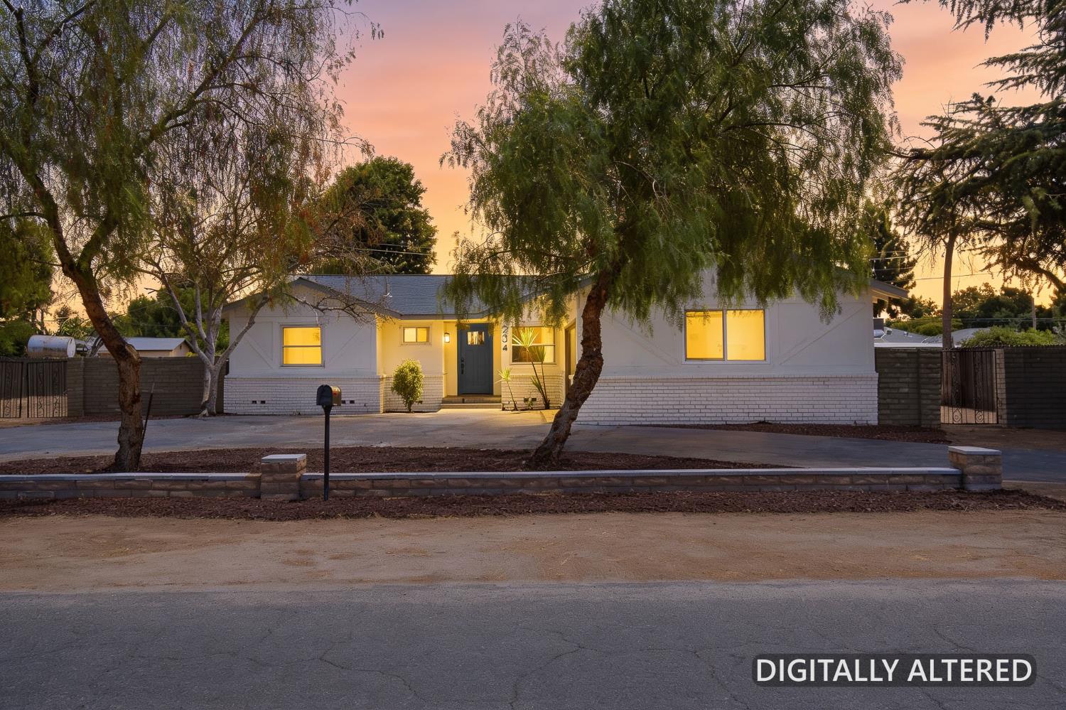 234 N Caesar Ave, Fresno, CA 93727
