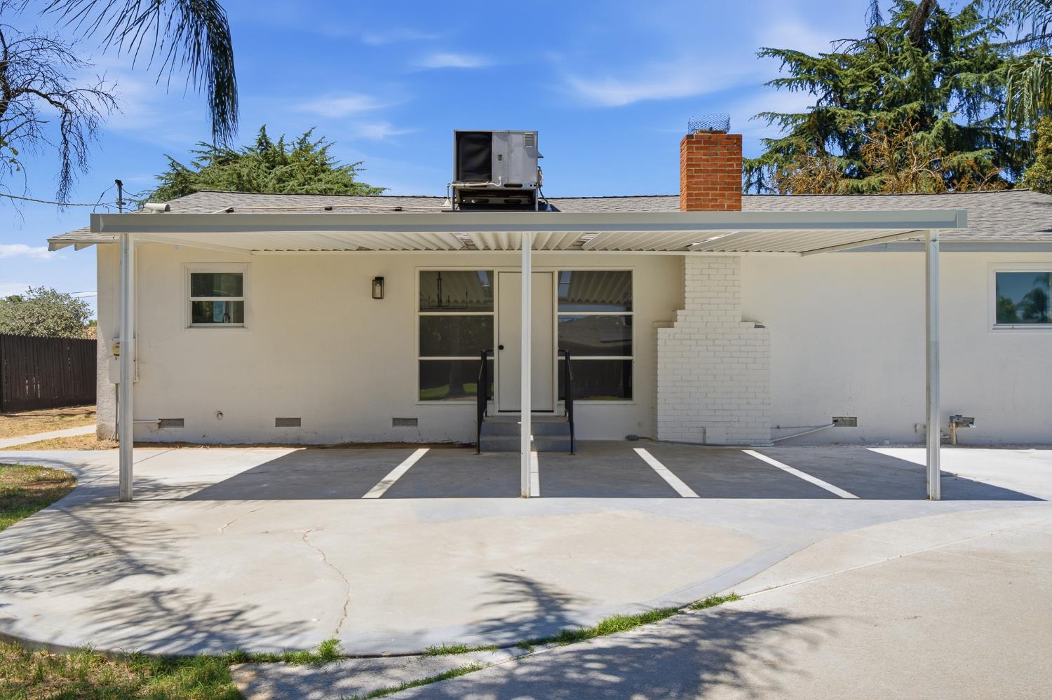 234 N Caesar Ave, Fresno, CA 93727