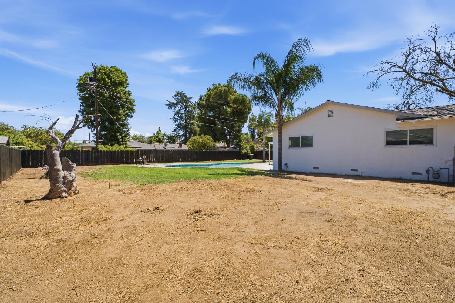 234 N Caesar Ave, Fresno, CA 93727