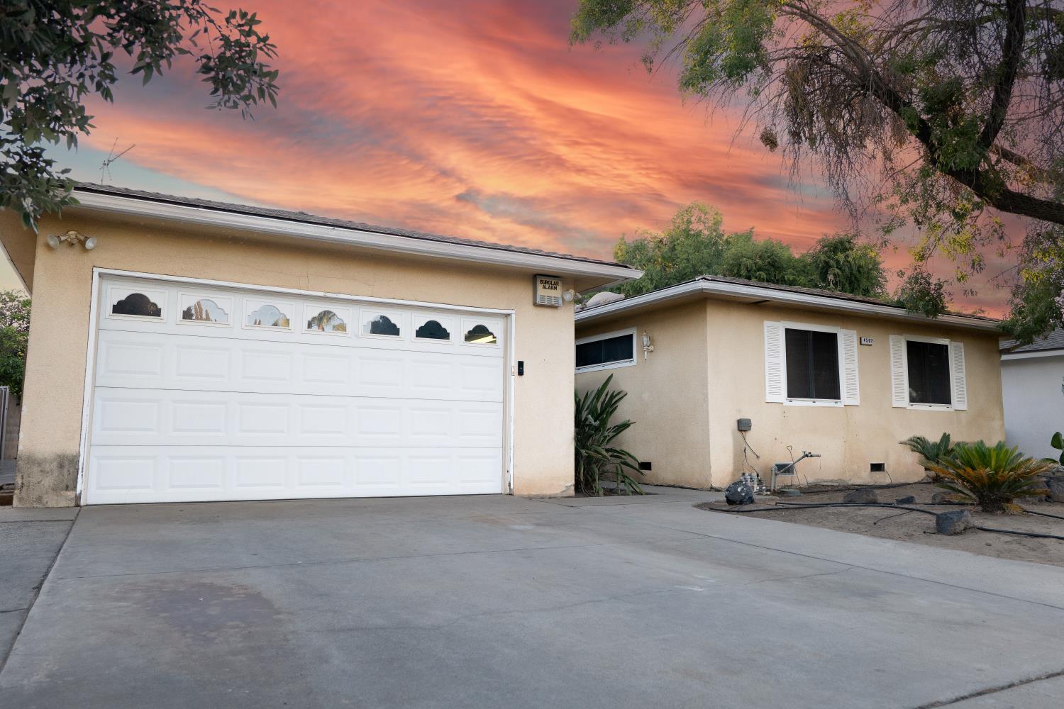 4507 N John Albert Ave, Fresno, CA 93726