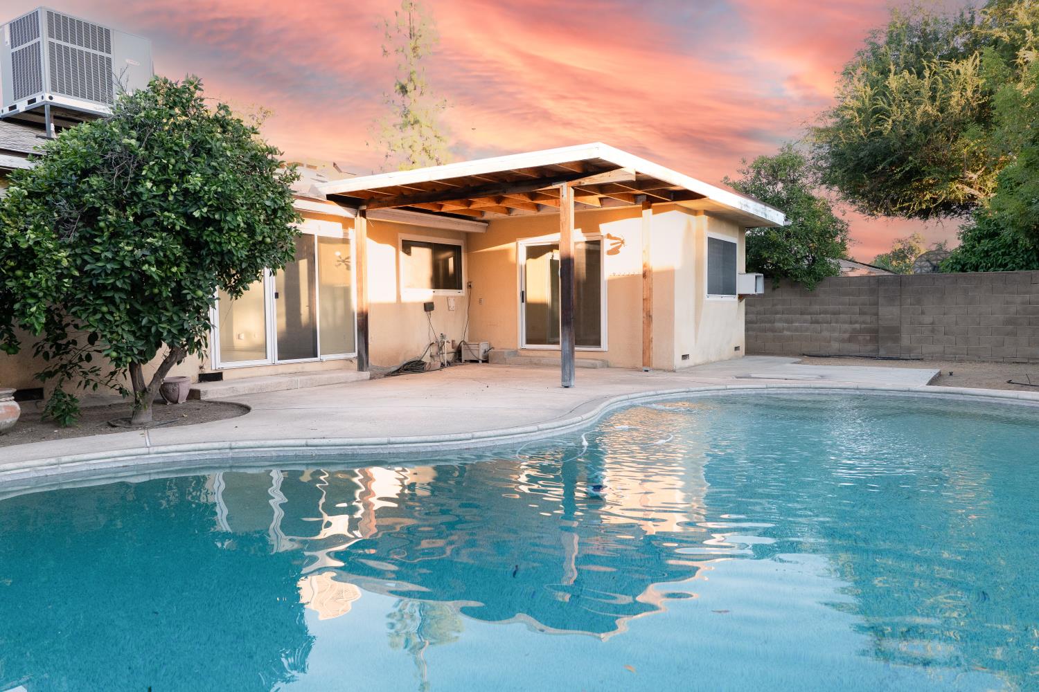4507 N John Albert Ave, Fresno, CA 93726