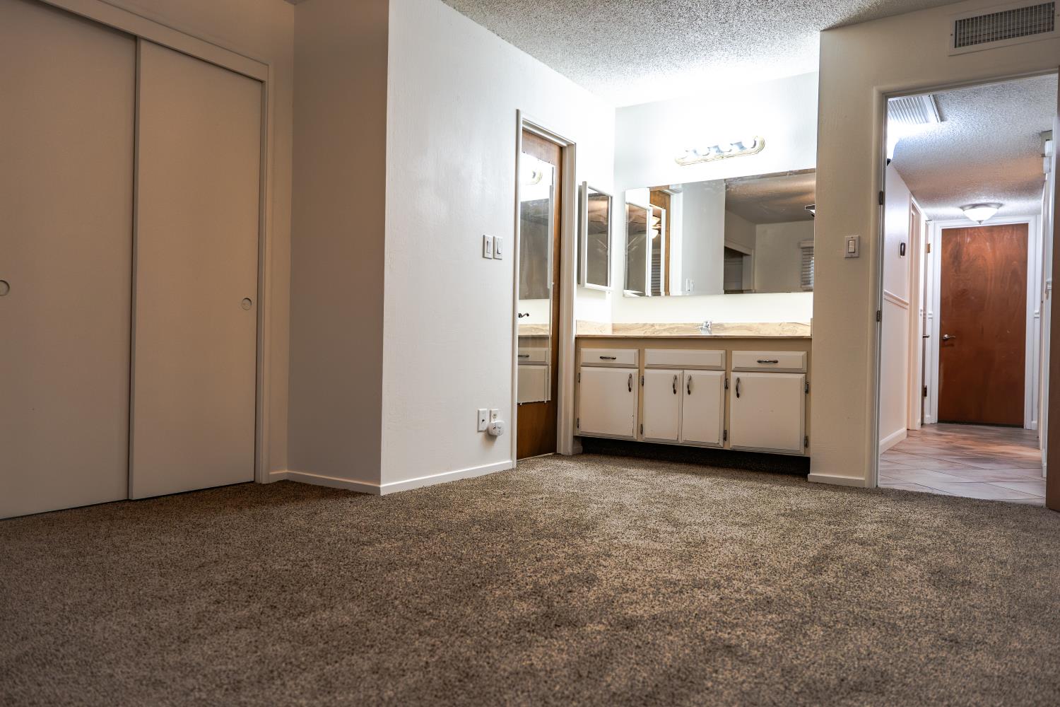 4507 N John Albert Ave, Fresno, CA 93726