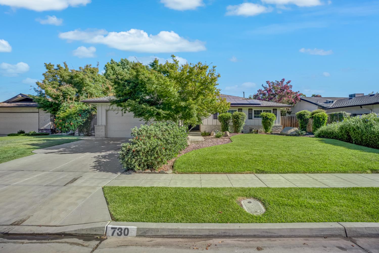 730 W Escalon Ave, Fresno, CA 93704