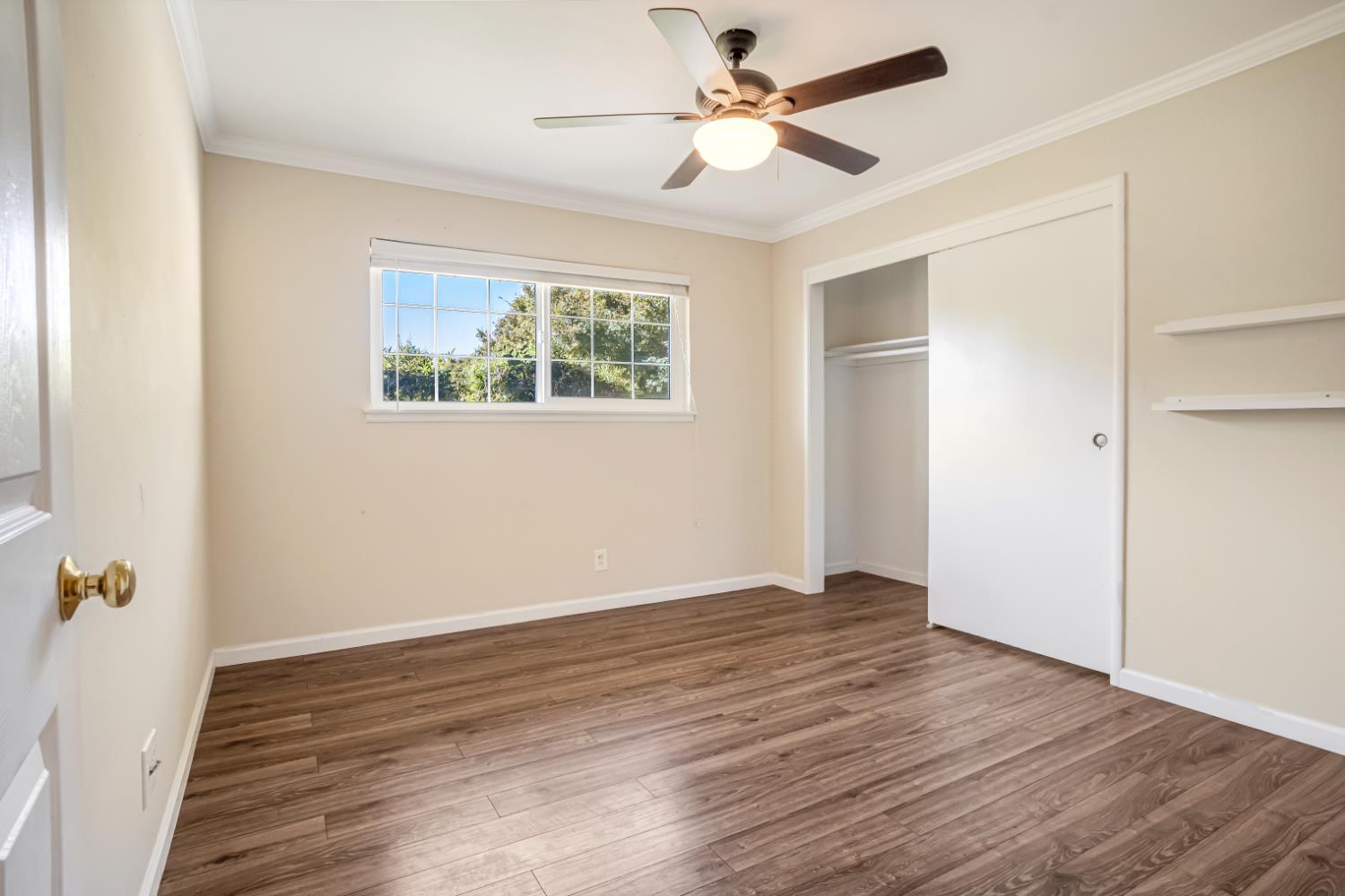 730 W Escalon Ave, Fresno, CA 93704