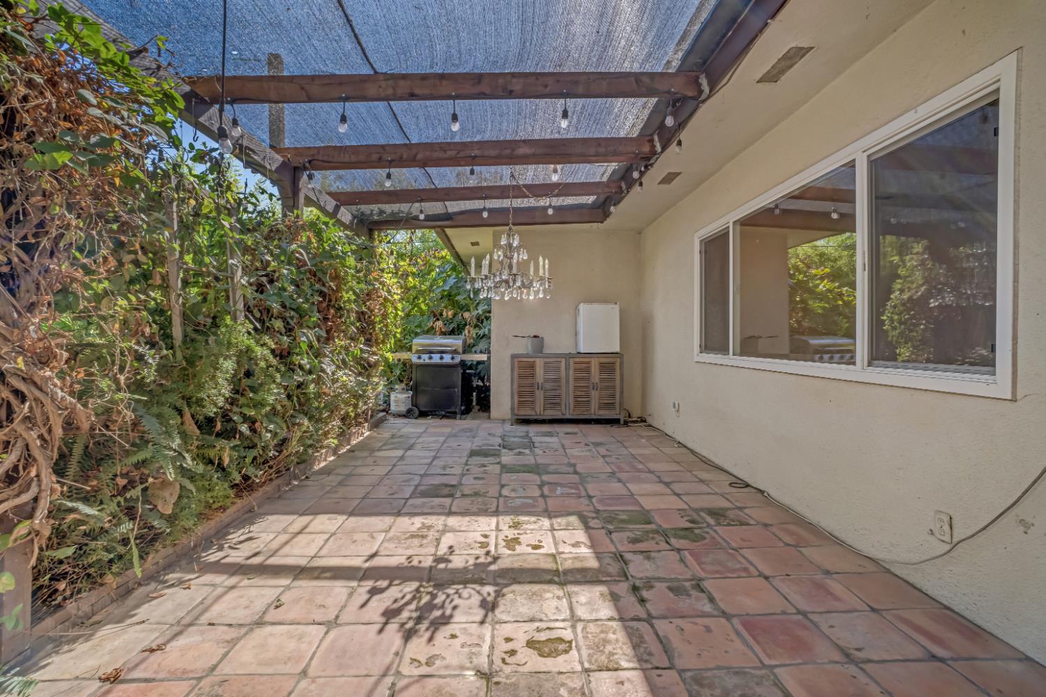 730 W Escalon Ave, Fresno, CA 93704
