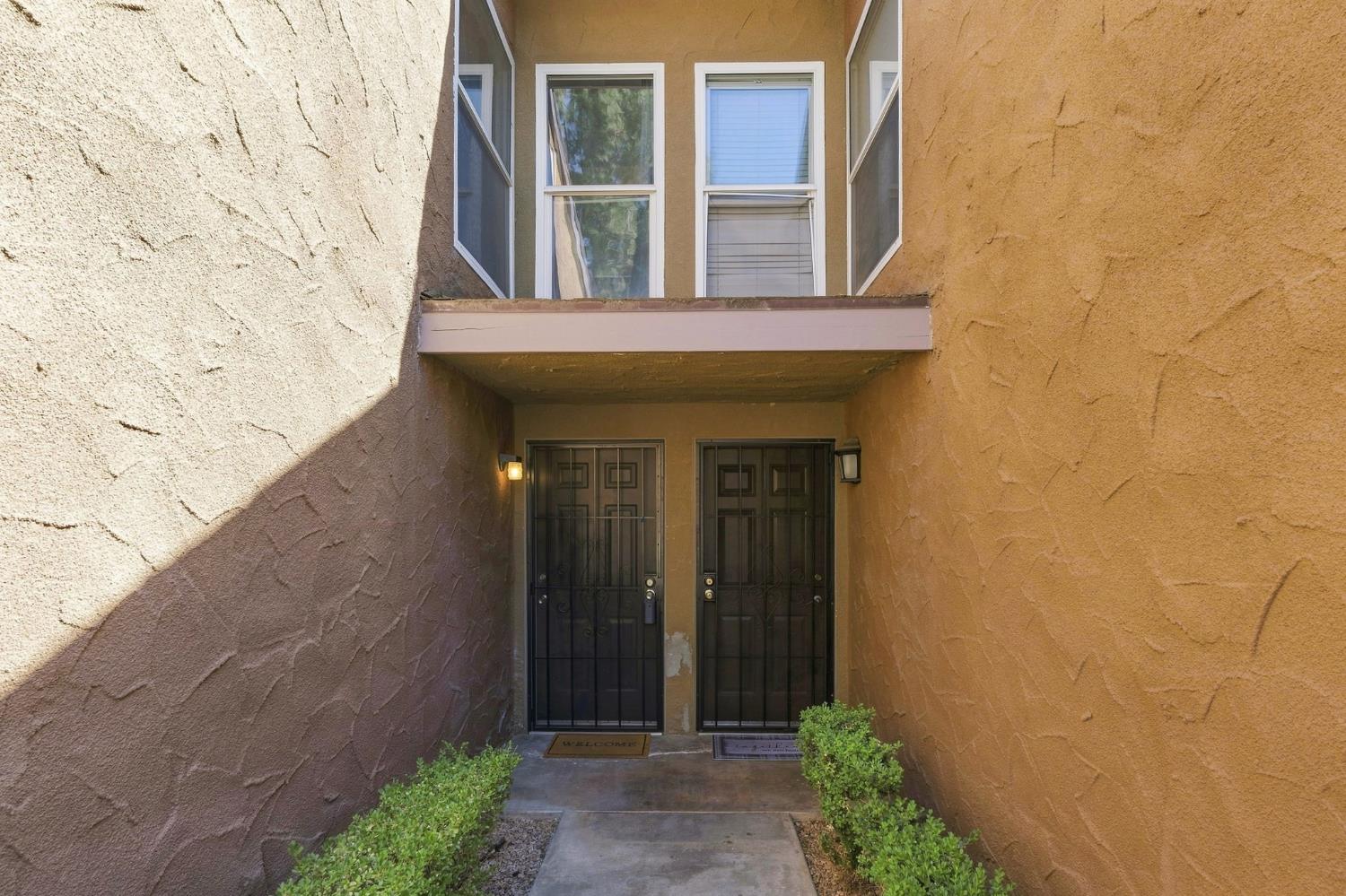 7166 N Fruit #121, Fresno, CA 93711