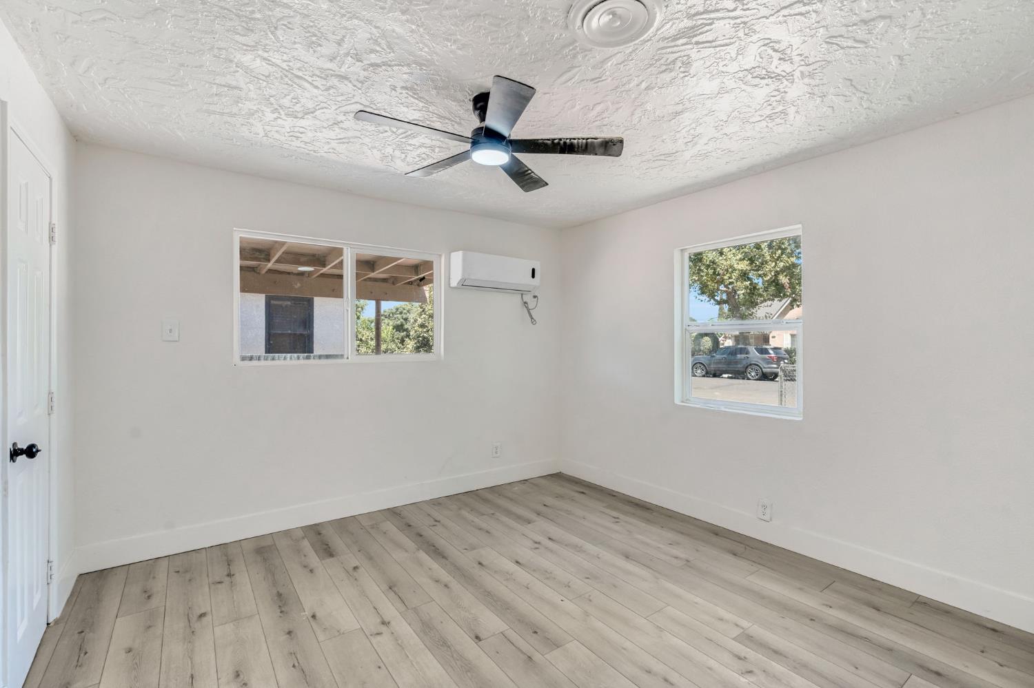 4758 E Montecito, Fresno, CA 93702