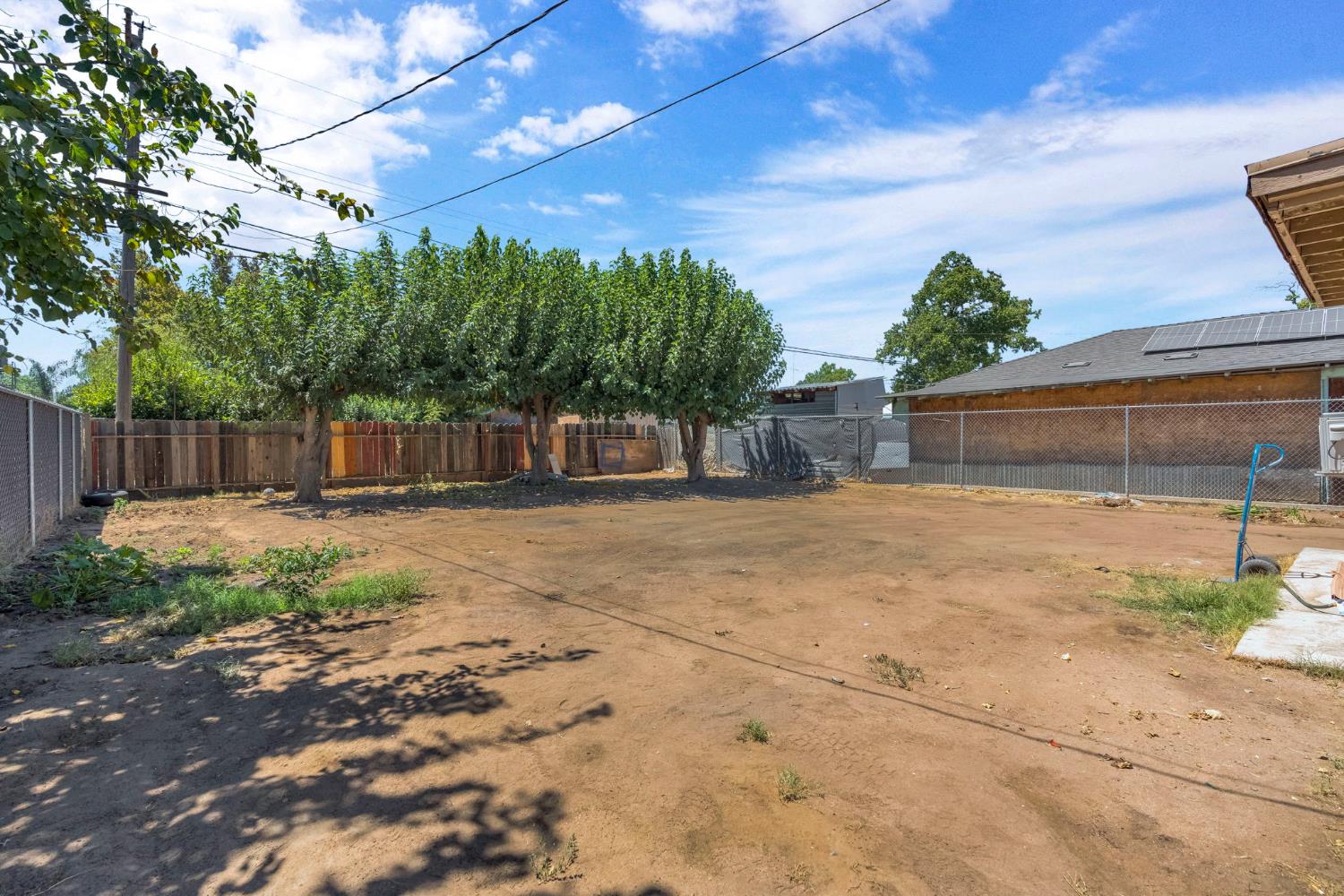4758 E Montecito, Fresno, CA 93702